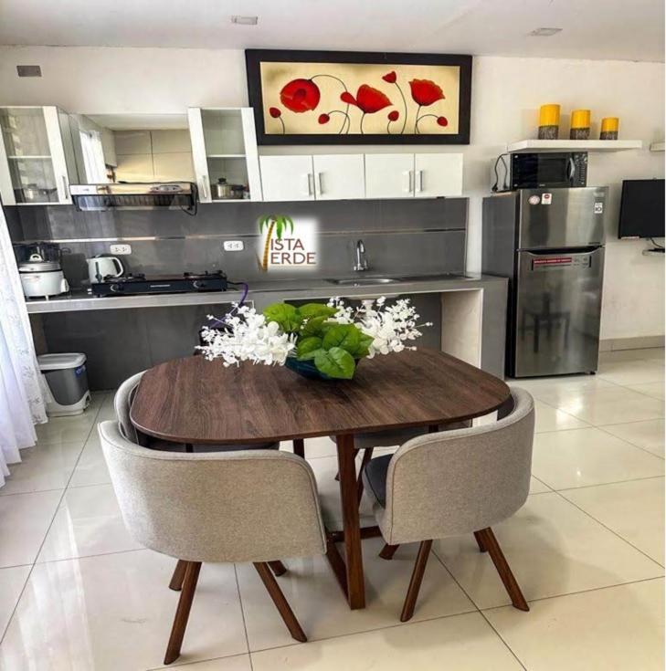Apartamento Vacacional Vista Verde Tarapoto Ngoại thất bức ảnh